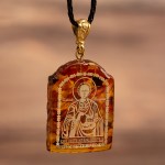 Медальон от кехлибар с лика на великомъченик и целител Пантелеймон - Image 3
